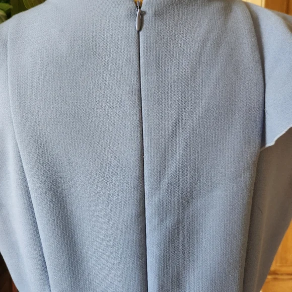 Ann Taylor Blue Ruffle Sheath Dress | Size 10 | Sleeveless V-Neck | Career Work - Picture 7 of 13